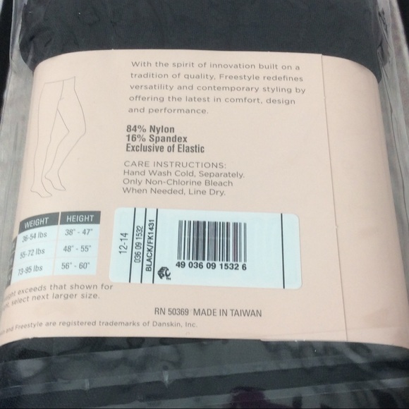 Freestyle by Danskin Girls' Black Tights Footed - Picture 9 of 13